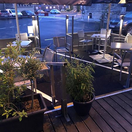 Hotel - Restaurant Au Tonnelier 베르그 외부 사진