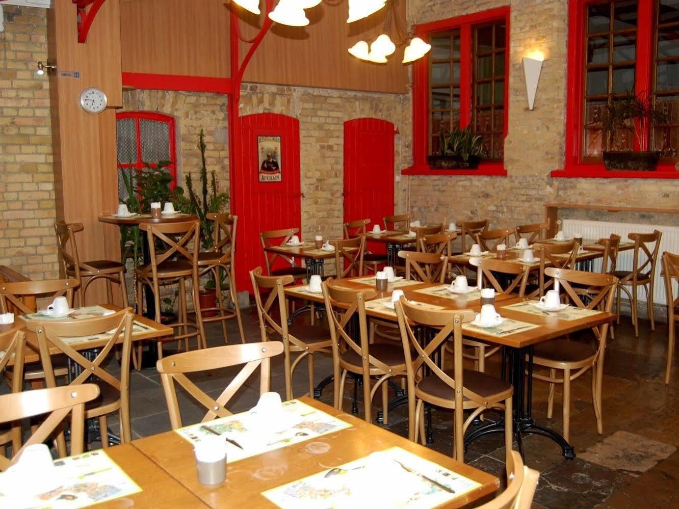 Hotel - Restaurant Au Tonnelier 베르그 외부 사진